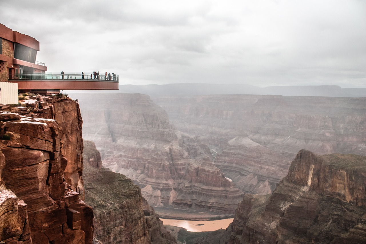 Which side of the Grand Canyon is the best to visit?